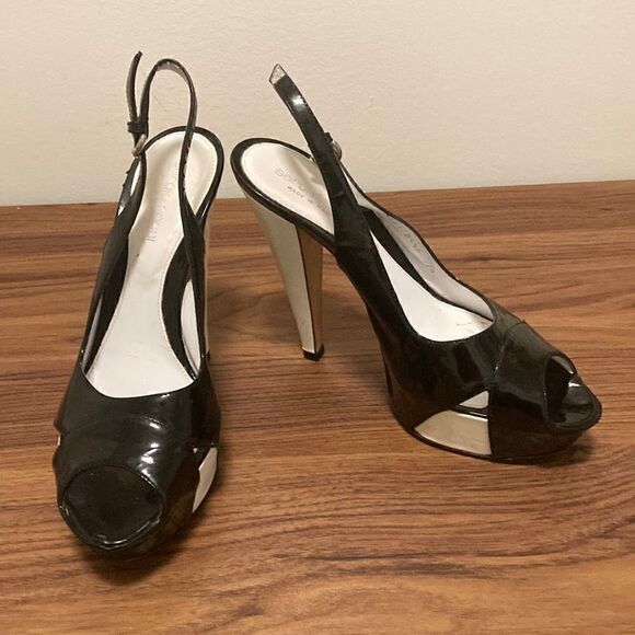 Sergio Rossi Black & White Patent Leather Open Toe Slingback Shoes.  Size 37.5. - Picture 1 of 11